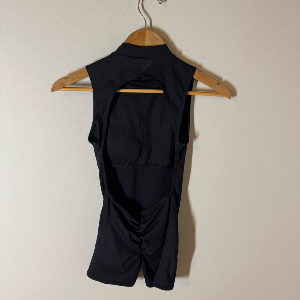 Keep That Pump Black Backless Scrunched Bodysuit XS - Picture 7 of 10